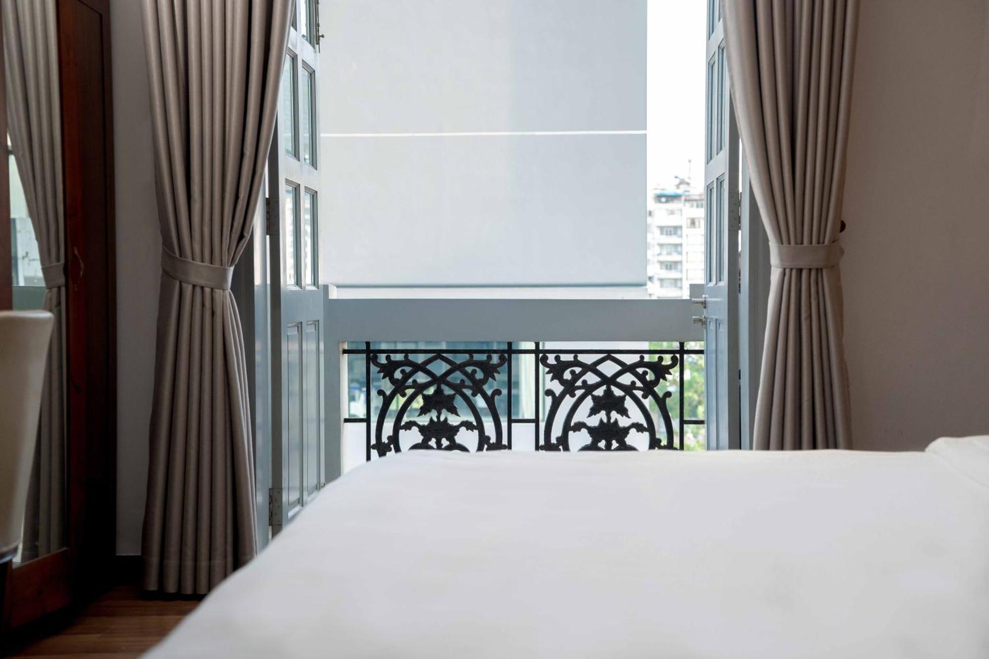 Rembrandt Hotel Nha Trang Exterior photo