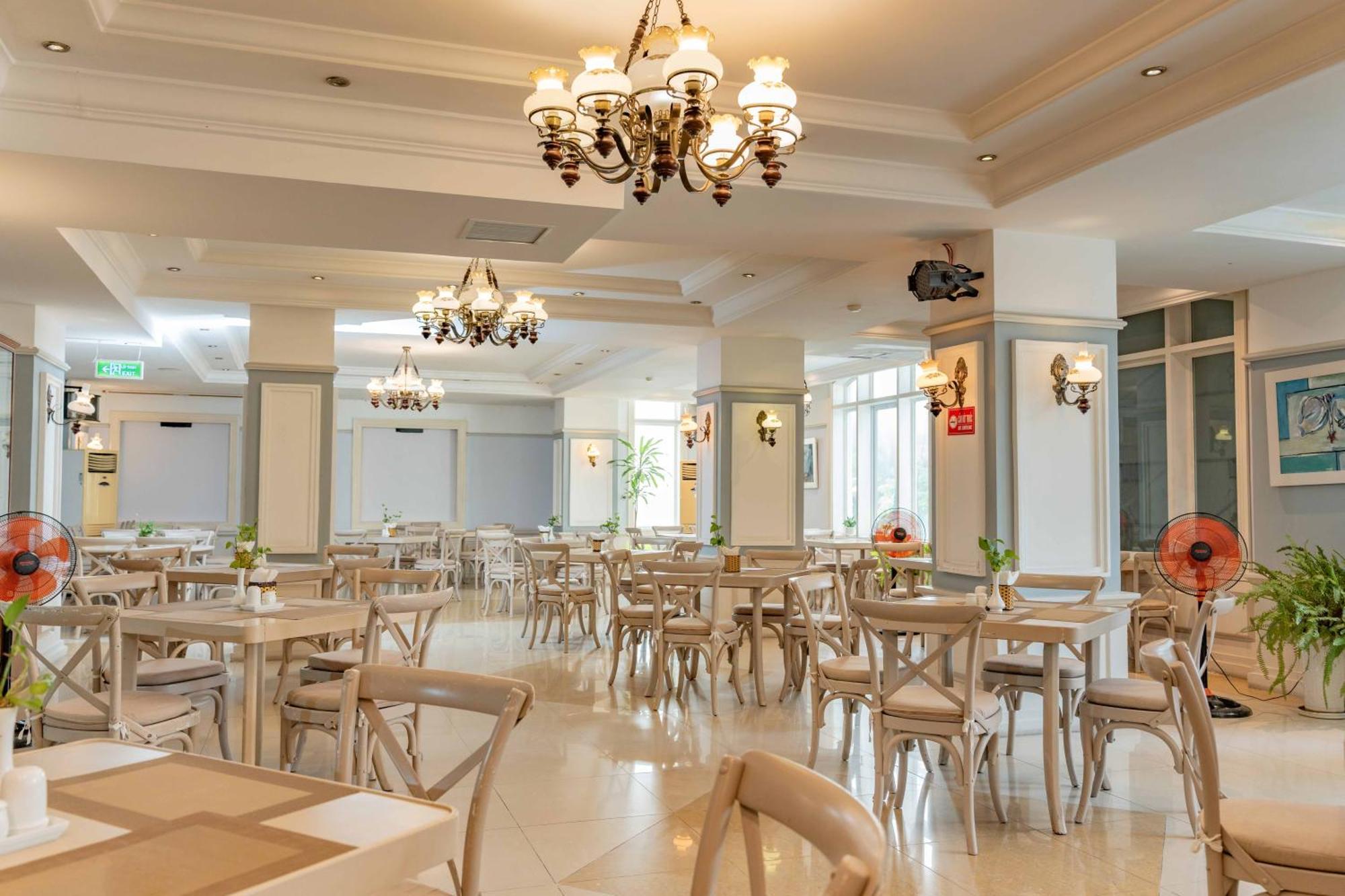 Rembrandt Hotel Nha Trang Exterior photo
